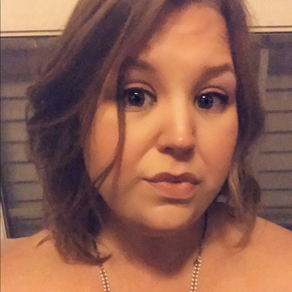 Meet your Posher, Kelly - Picture 1 of 1